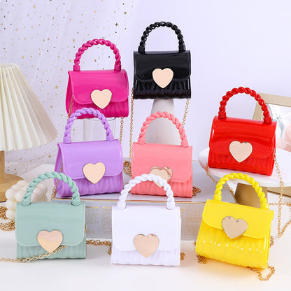 BOUTIQUE PREORDER: The Kinsley Heart Purse 1.6.25