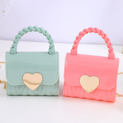 BOUTIQUE PREORDER: The Kinsley Heart Purse 1.6.25