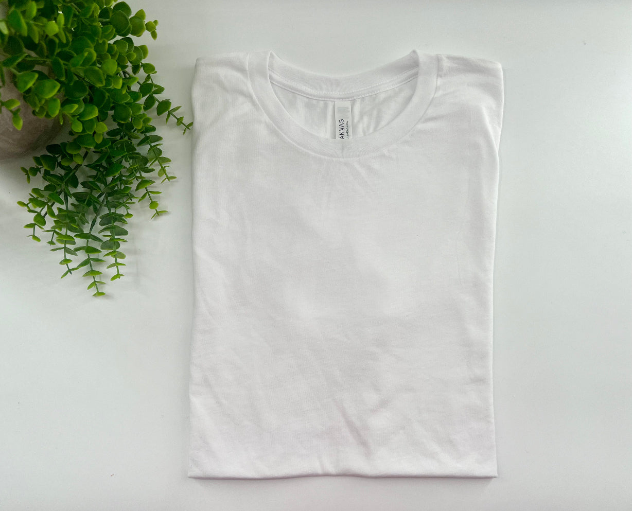 MEDIUM - White Tshirt - Bella Canvas