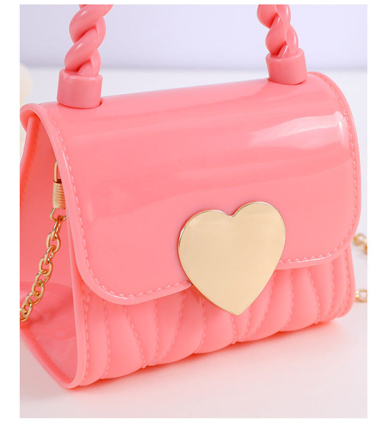 BOUTIQUE PREORDER: The Kinsley Heart Purse 1.6.25