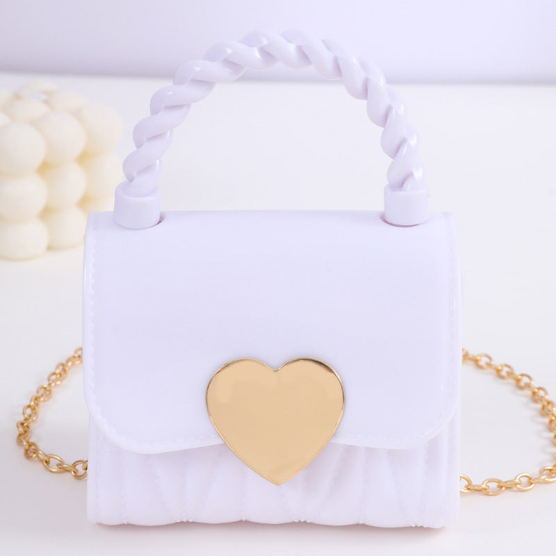 BOUTIQUE PREORDER: The Kinsley Heart Purse 1.6.25